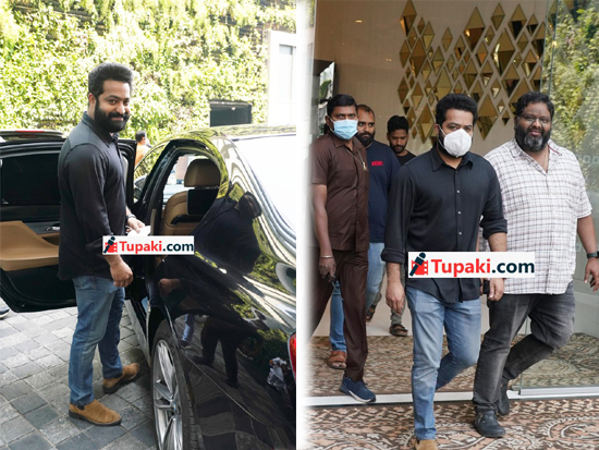 Jrntr papped in hyd